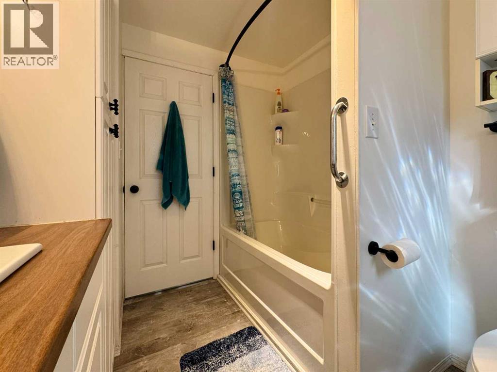 4-pc Bathroom