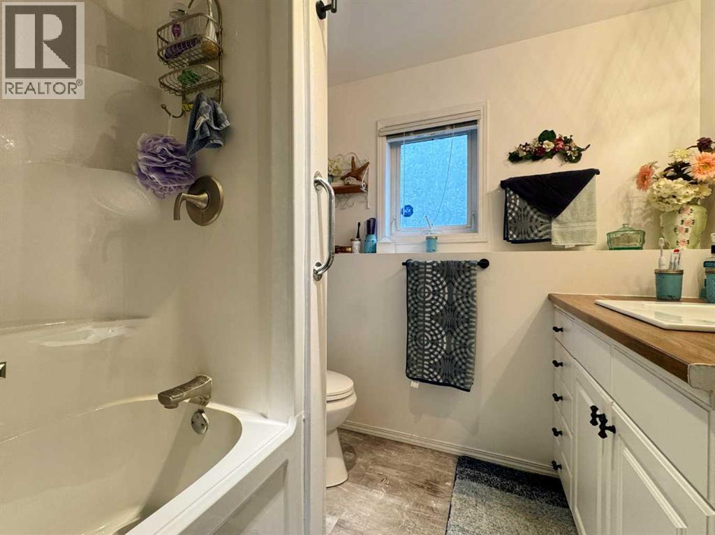4-pc Bathroom