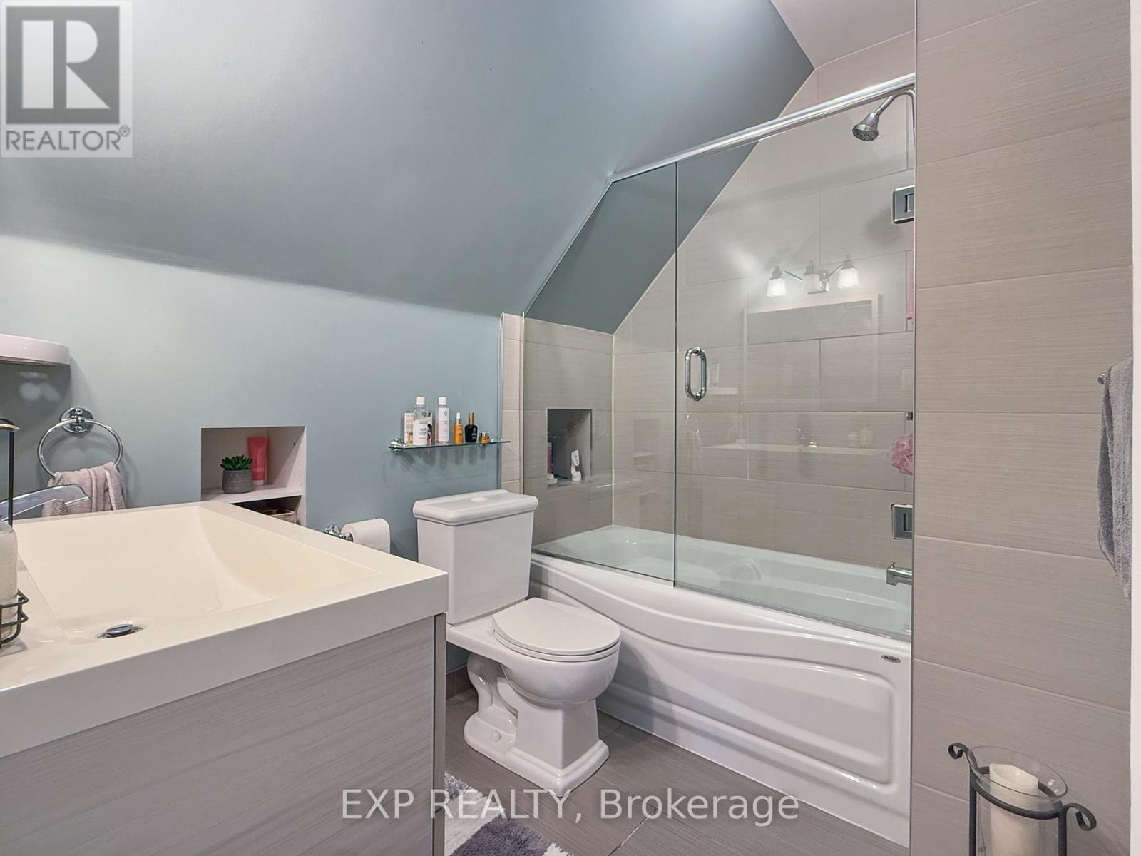 494 ENGLISH STREET - 21
