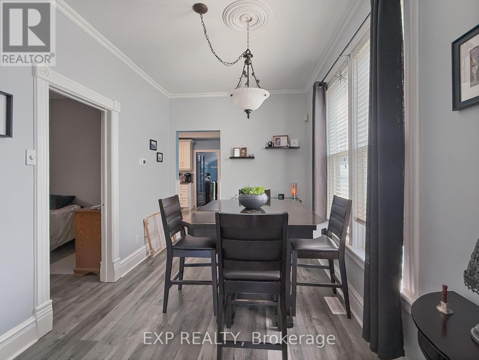 494 ENGLISH STREET - 9