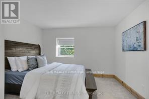 3692 BEVERLY GLEN - 22