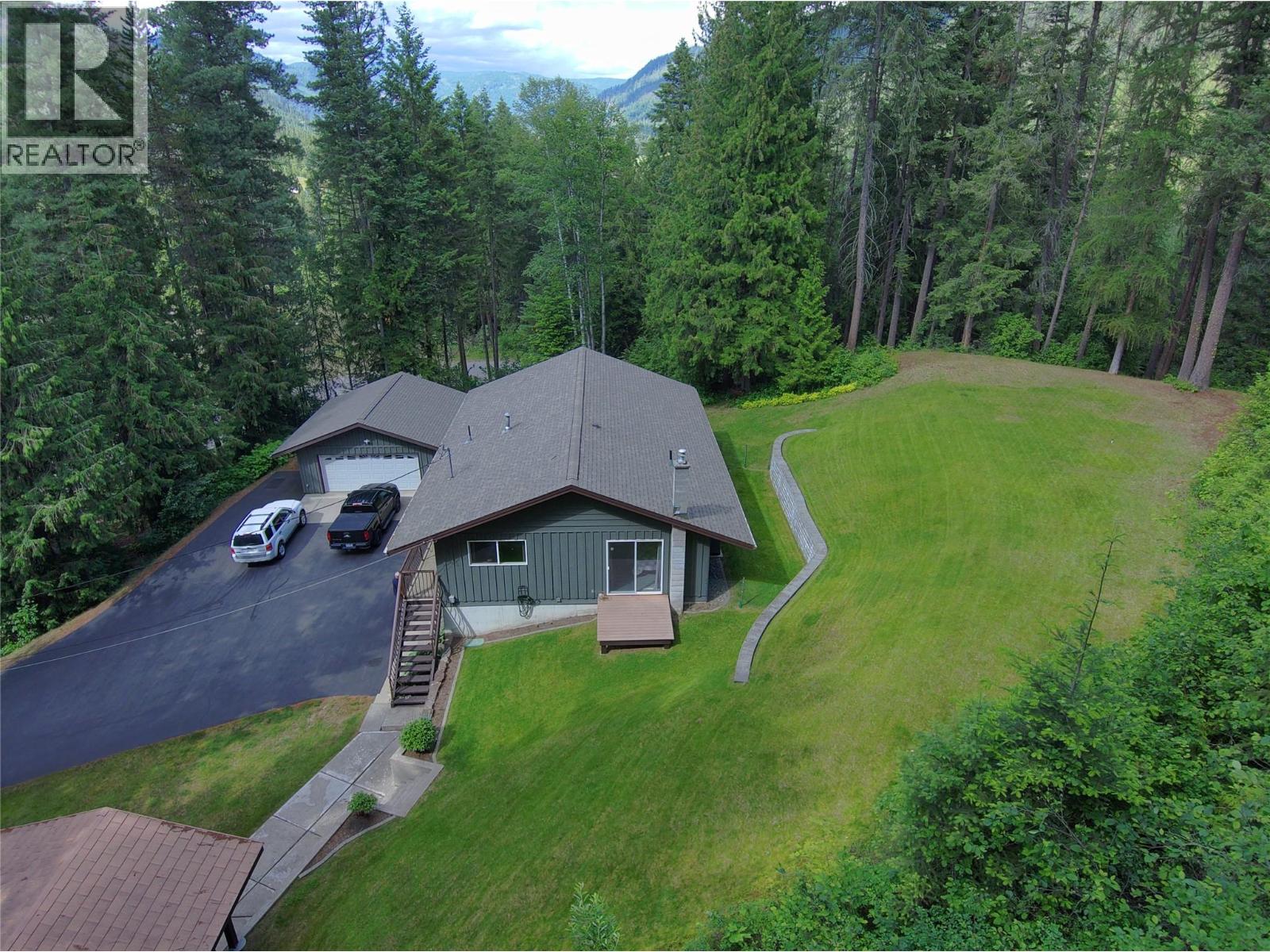 2162 Old Salmo Road - 27