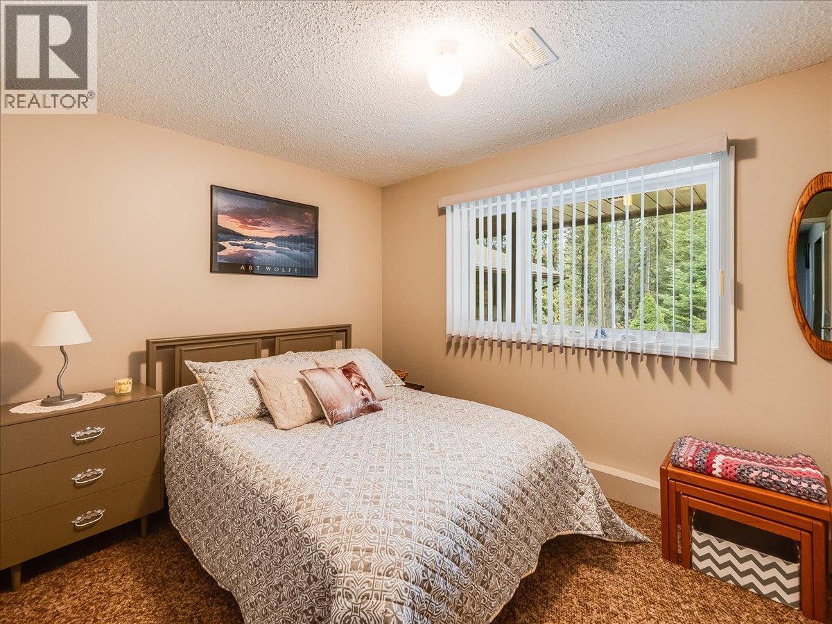 2162 Old Salmo Road - 44
