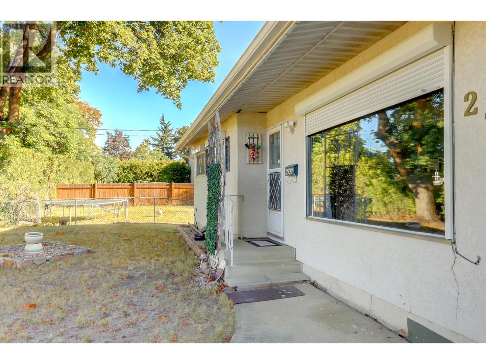 2703 18 Street, Vernon