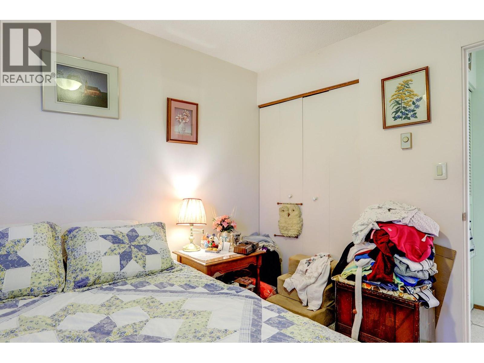 2703 18 Street - 30
