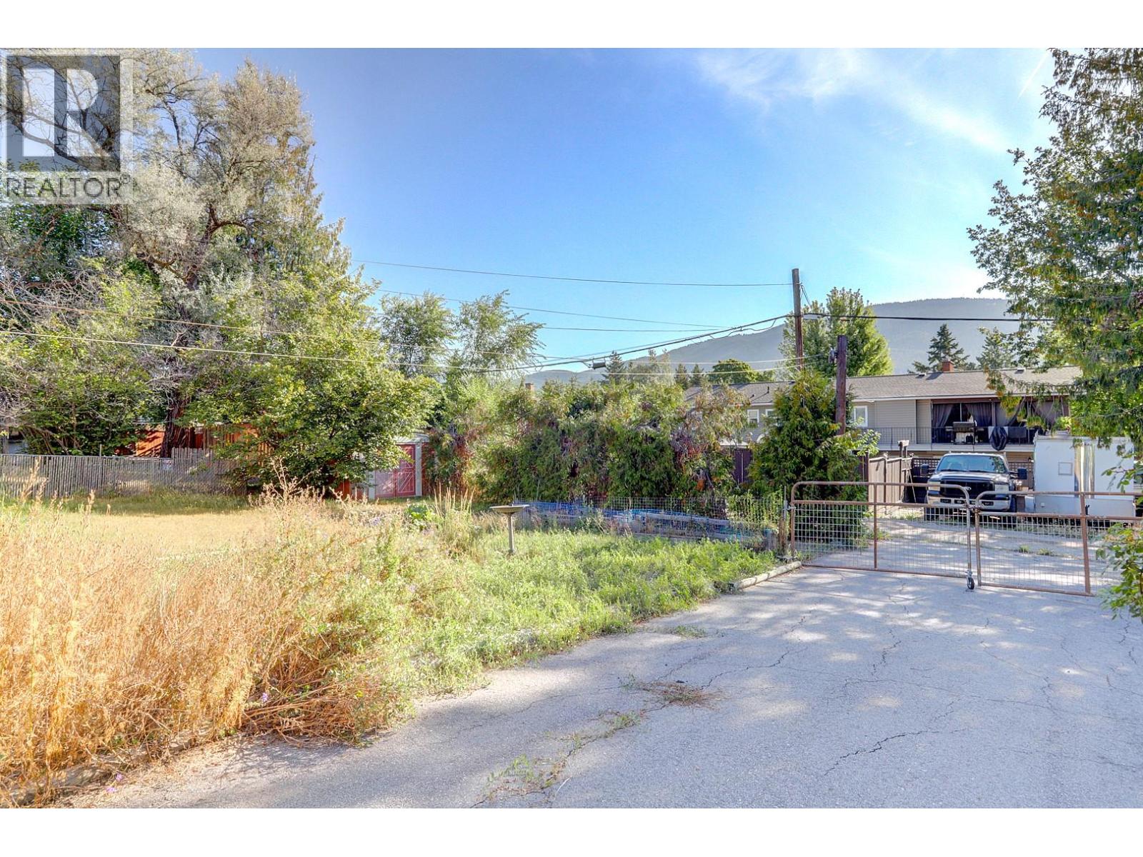 2703 18 Street, Vernon