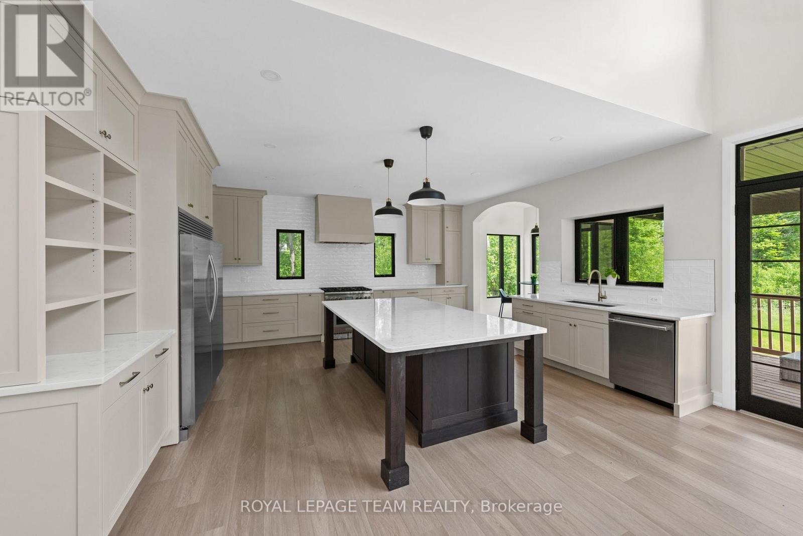 6 Bed, 4 Bath House for Rent in Ottawa – 148 LAKE TRAIL ROAD, Ottawa – MLS# X13423040 - Image 12