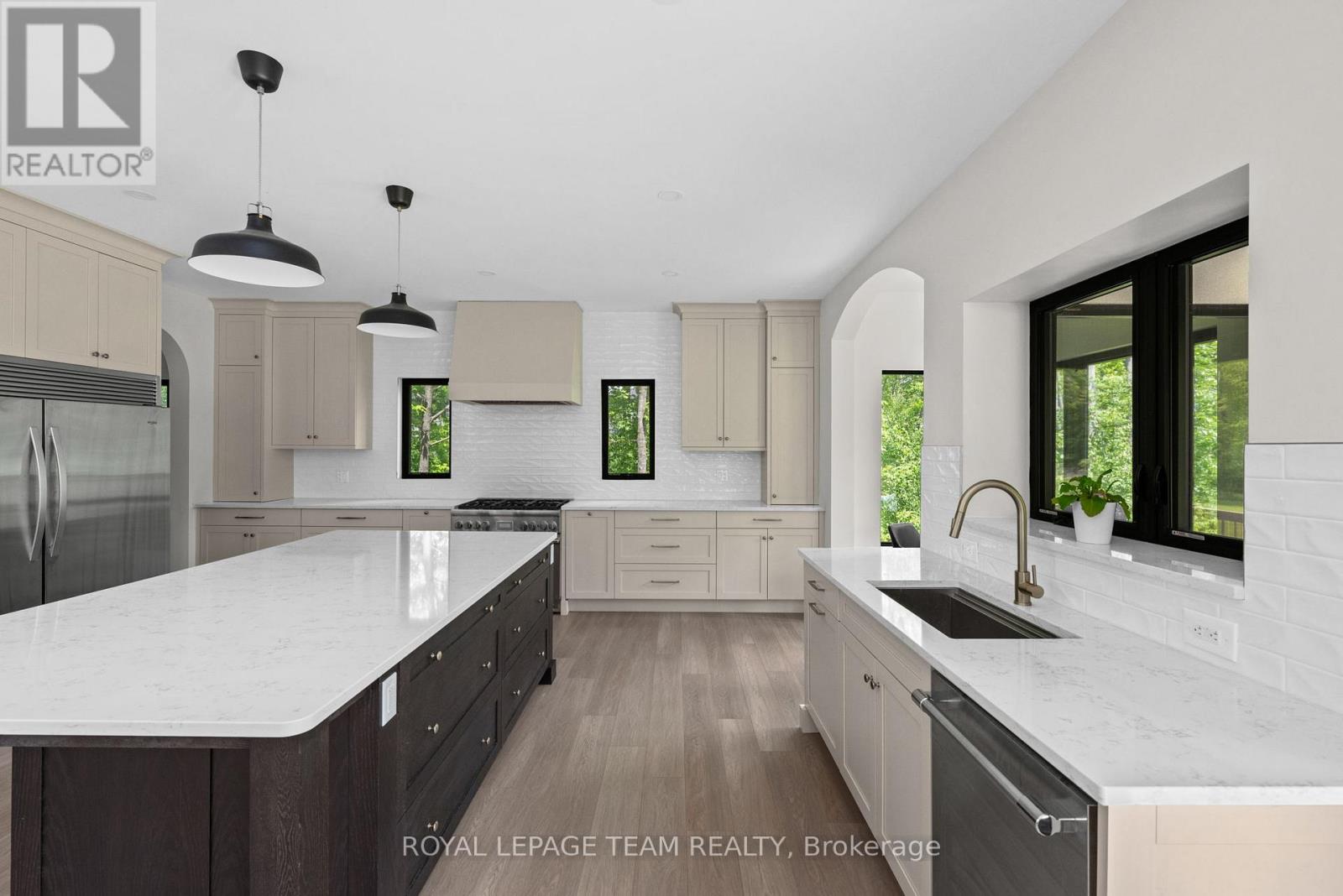 6 Bed, 4 Bath House for Rent in Ottawa – 148 LAKE TRAIL ROAD, Ottawa – MLS# X13423040 - Image 1