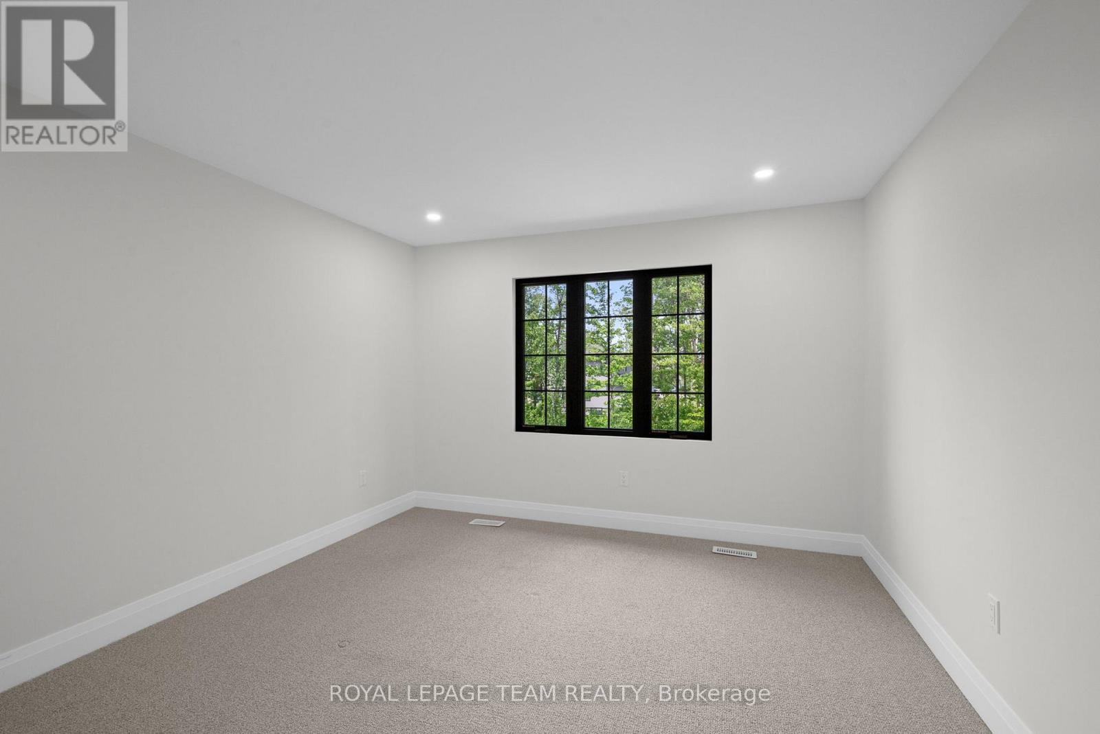 6 Bed, 4 Bath House for Rent in Ottawa – 148 LAKE TRAIL ROAD, Ottawa – MLS# X13423040 - Image 9