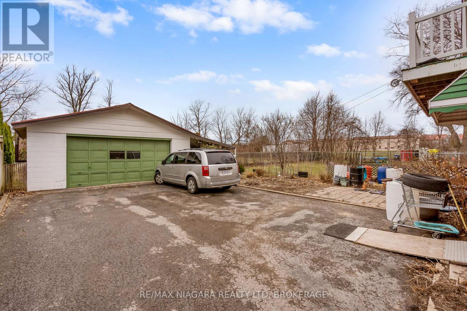 5999 MONTROSE ROAD - 35
