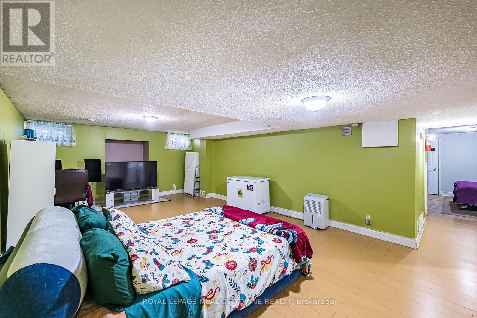 1157 KOS BOULEVARD - 38