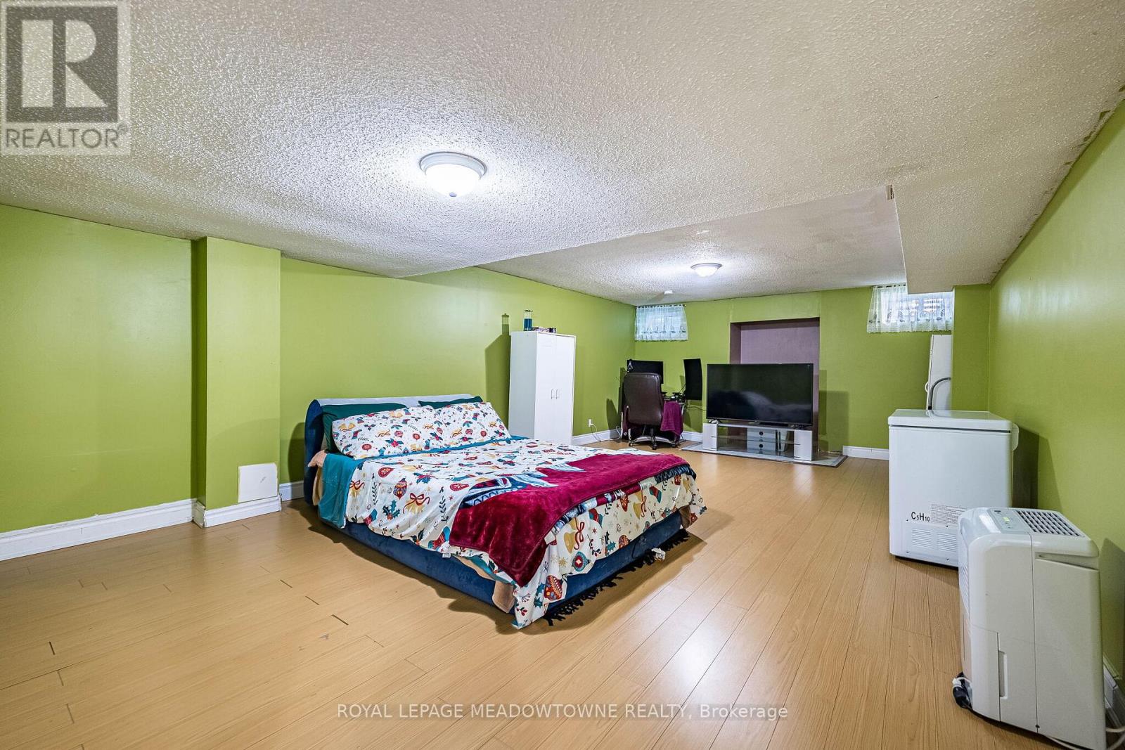 1157 KOS BOULEVARD - 37