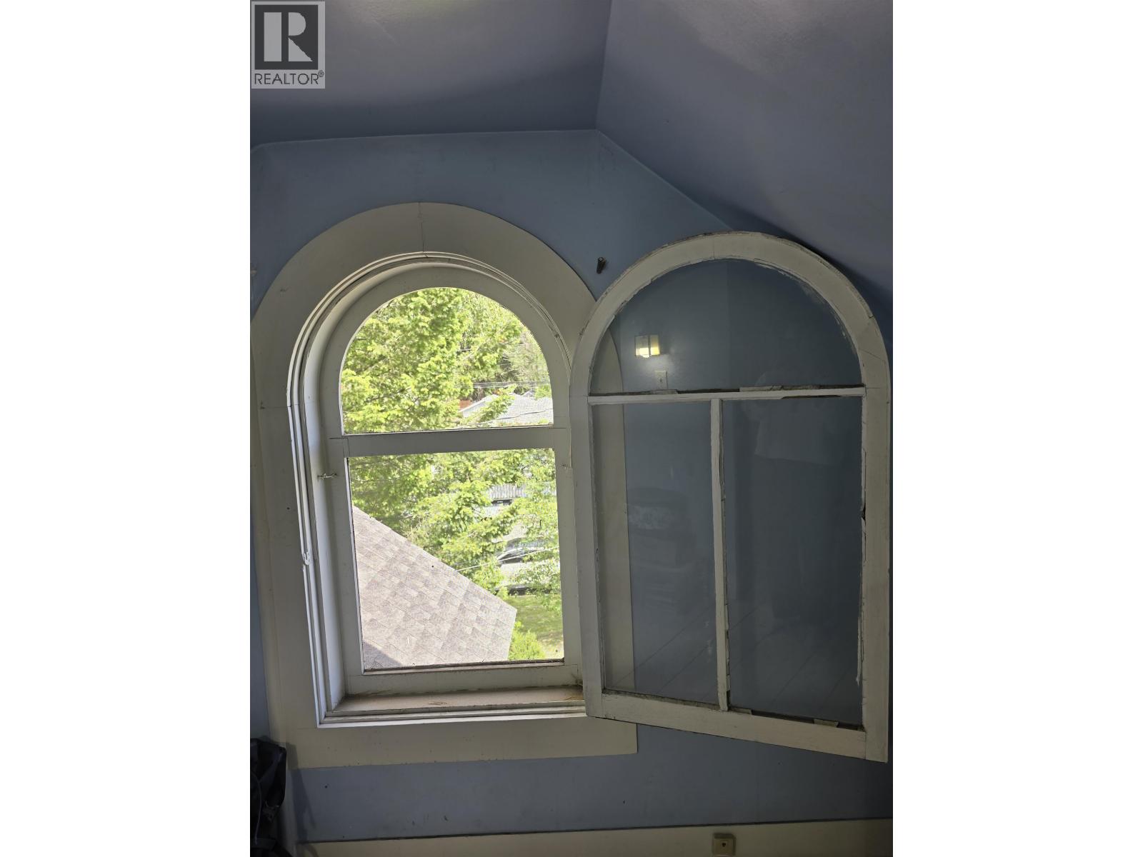 387 BOWRON AVENUE - 27