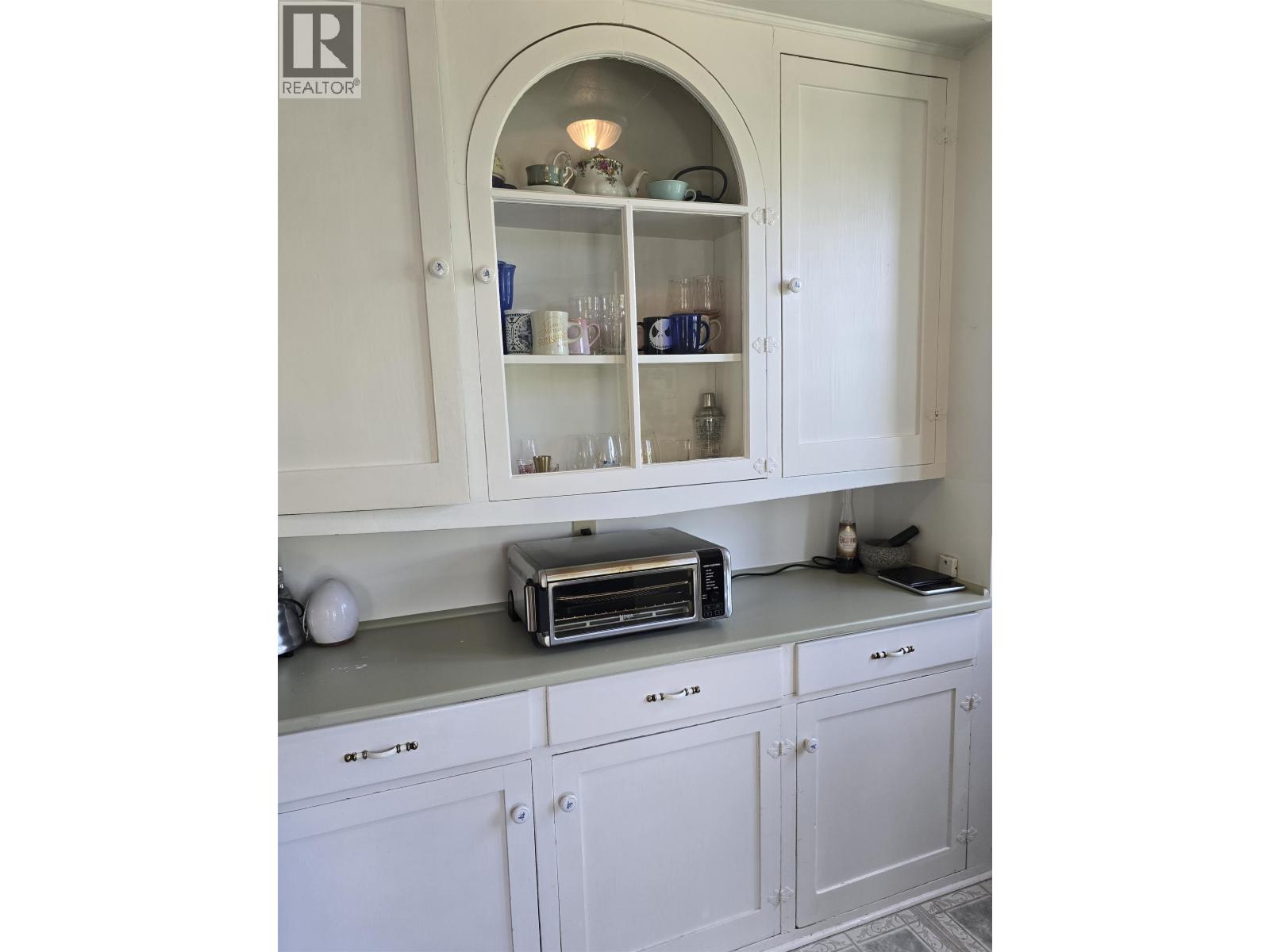 387 BOWRON AVENUE - 7