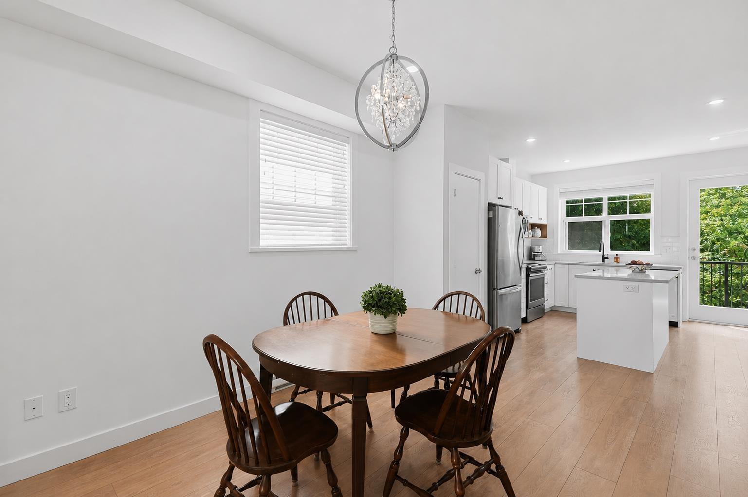 44 27735 ROUNDHOUSE DRIVE, Abbotsford