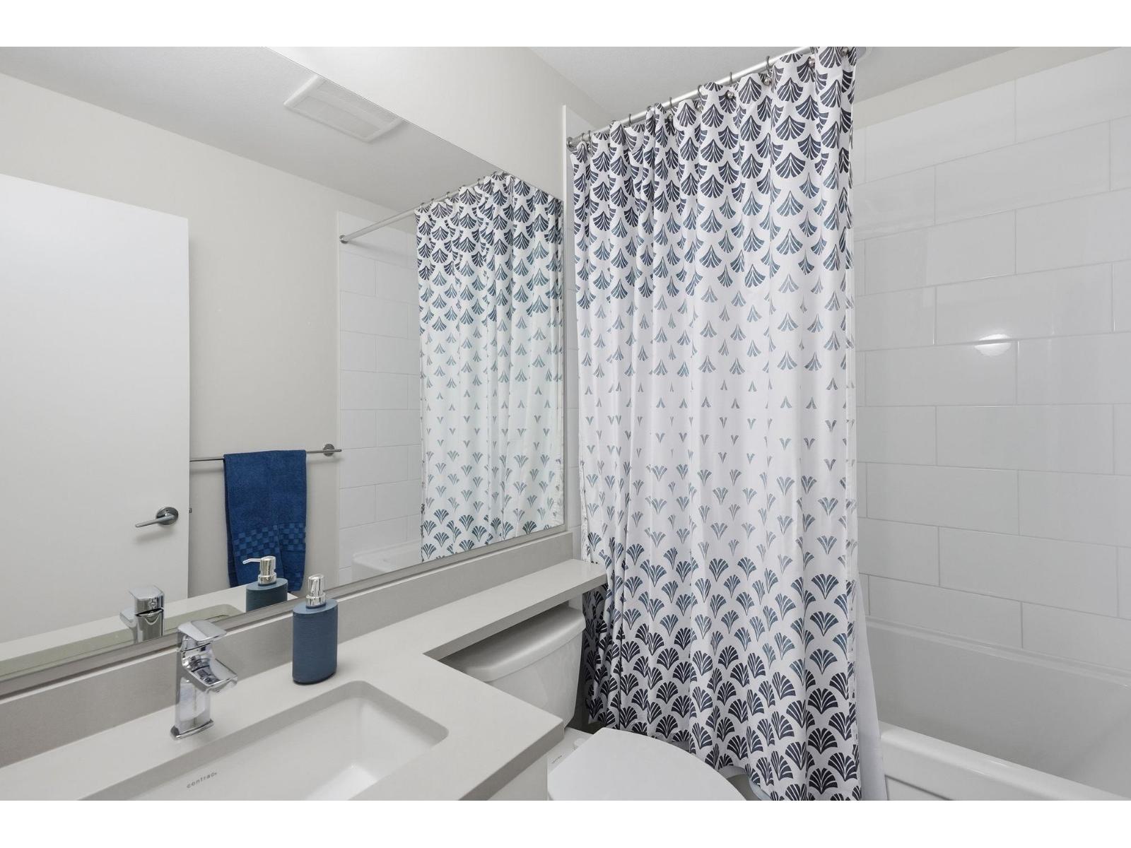 44 27735 ROUNDHOUSE DRIVE, Abbotsford