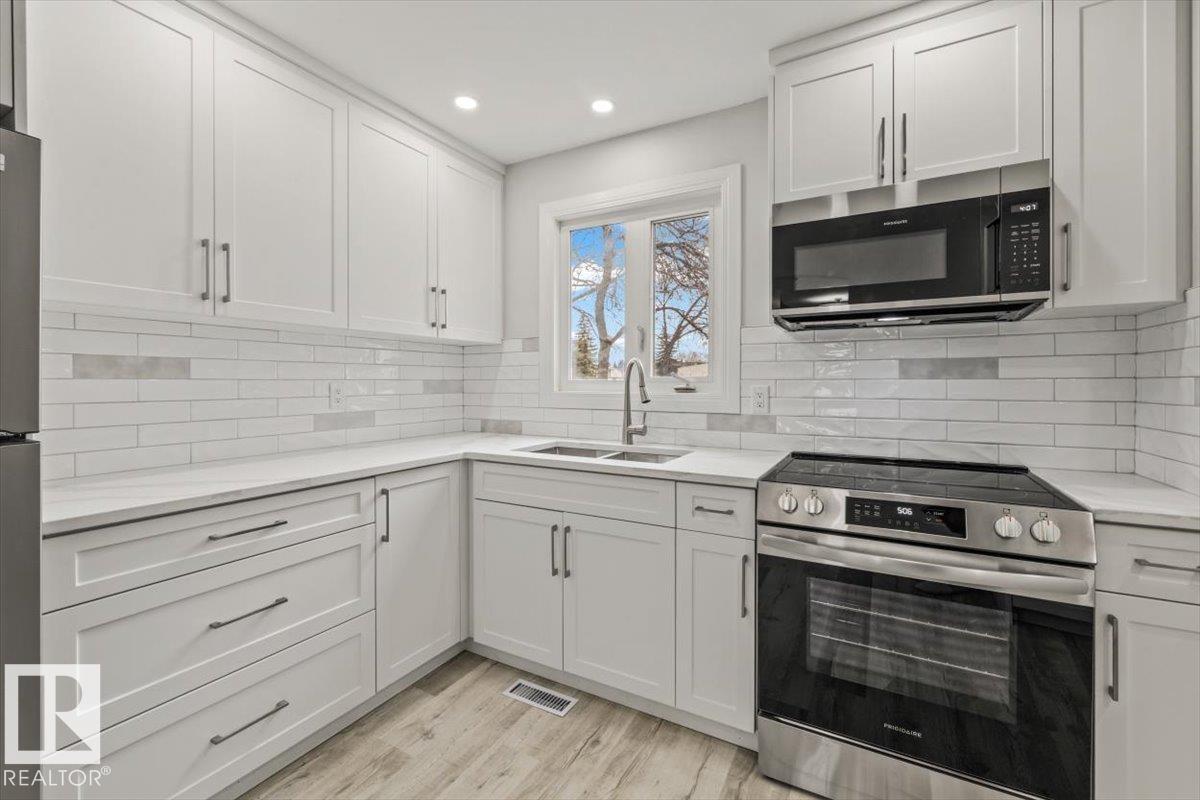 12C CASTLE TC NW - 10