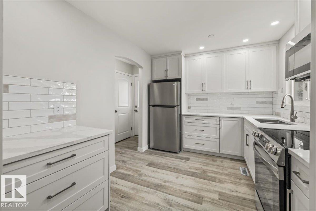 12C CASTLE TC NW - 12