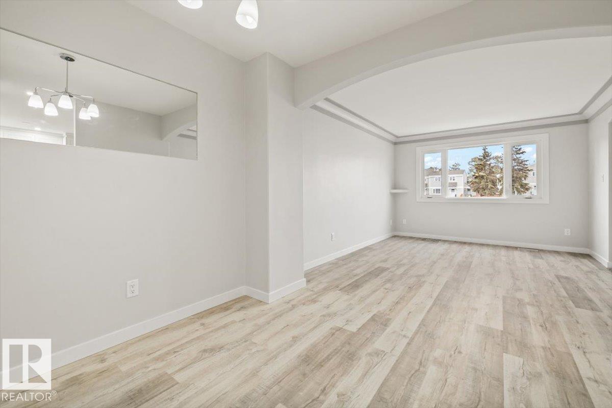 12C CASTLE TC NW - 21