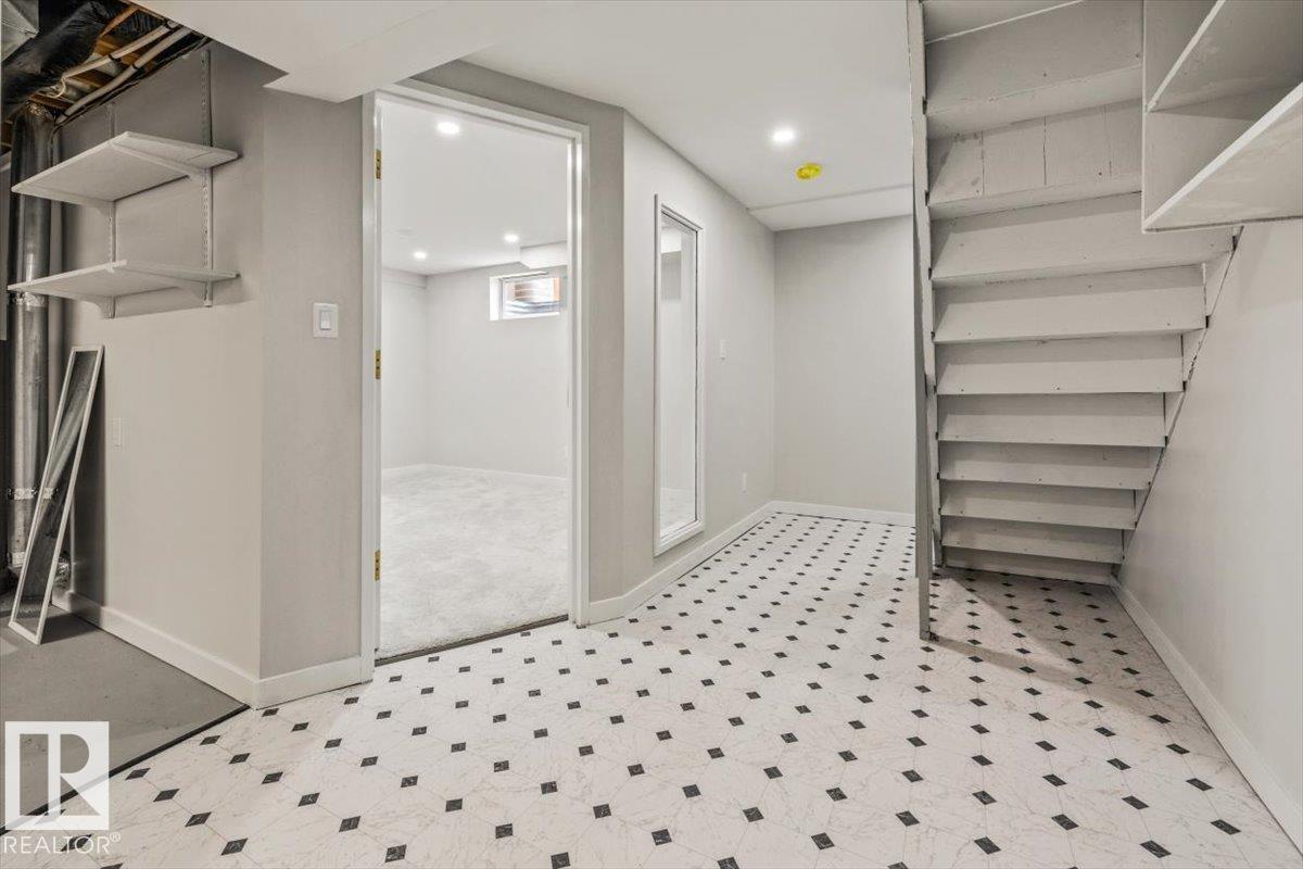 12C CASTLE TC NW - 25