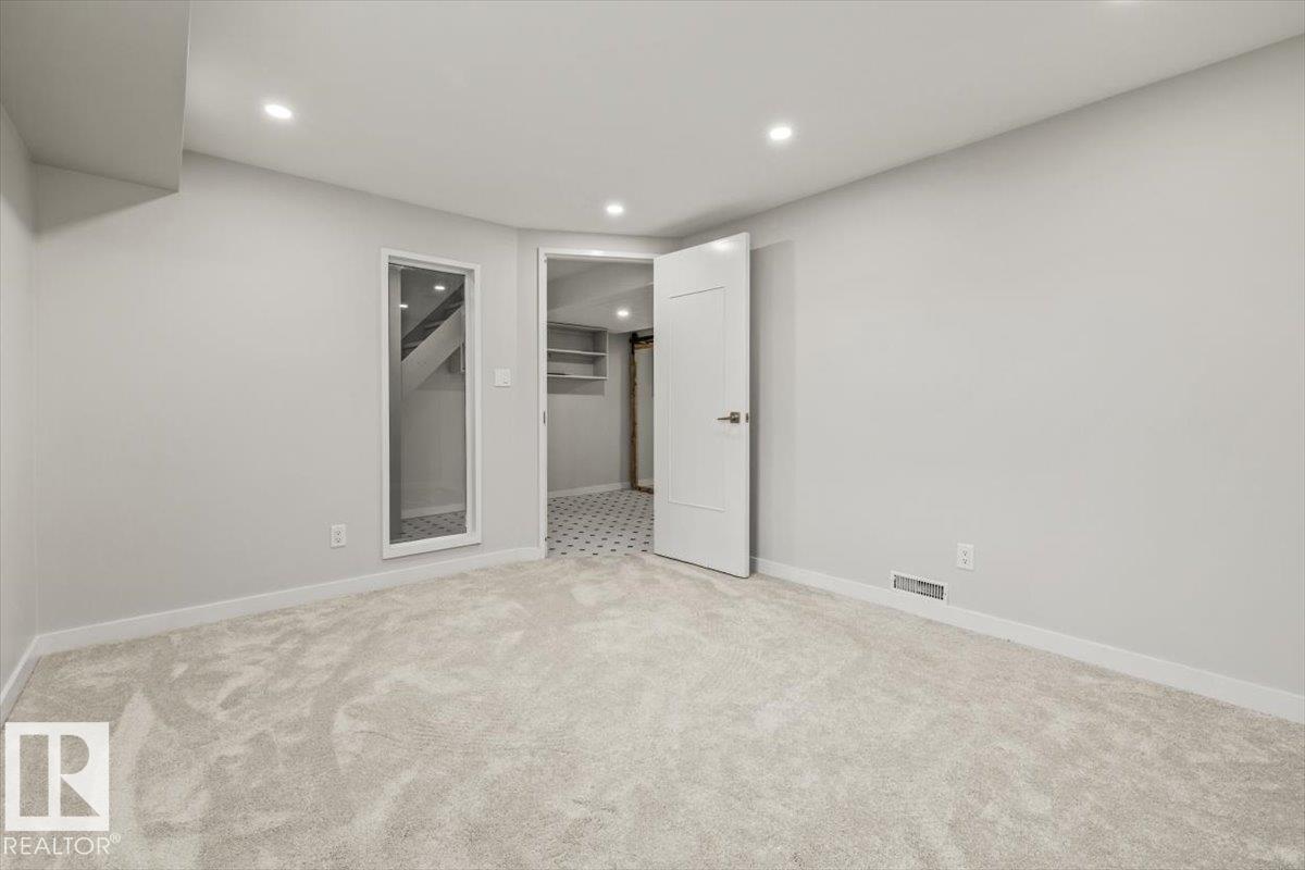 12C CASTLE TC NW - 27