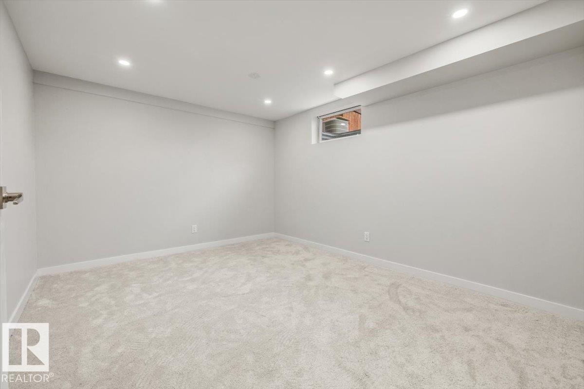 12C CASTLE TC NW - 28