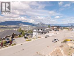 2922 Partridge Drive, Penticton, BC V2A9E7 Photo 7
