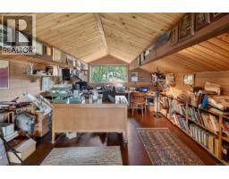 1160 Cappon Lane, Gabriola Island, BC V0R1X7 Photo 17