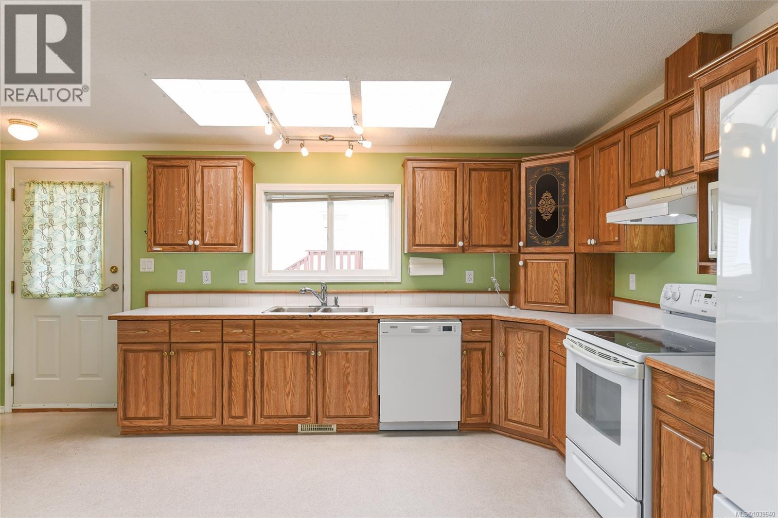 #79 4714 Muir Rd - 3