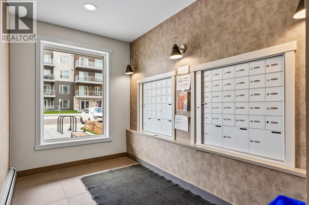 #410 660 Shawnee Square SW - 38