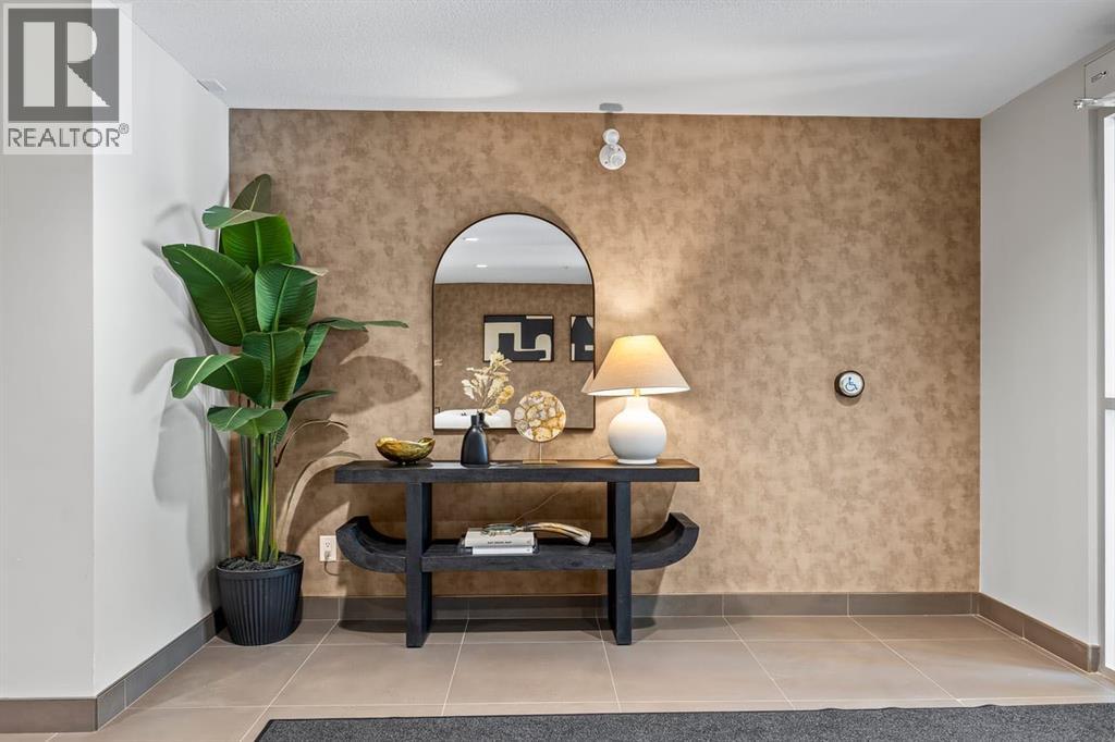 #410 660 Shawnee Square SW - 36