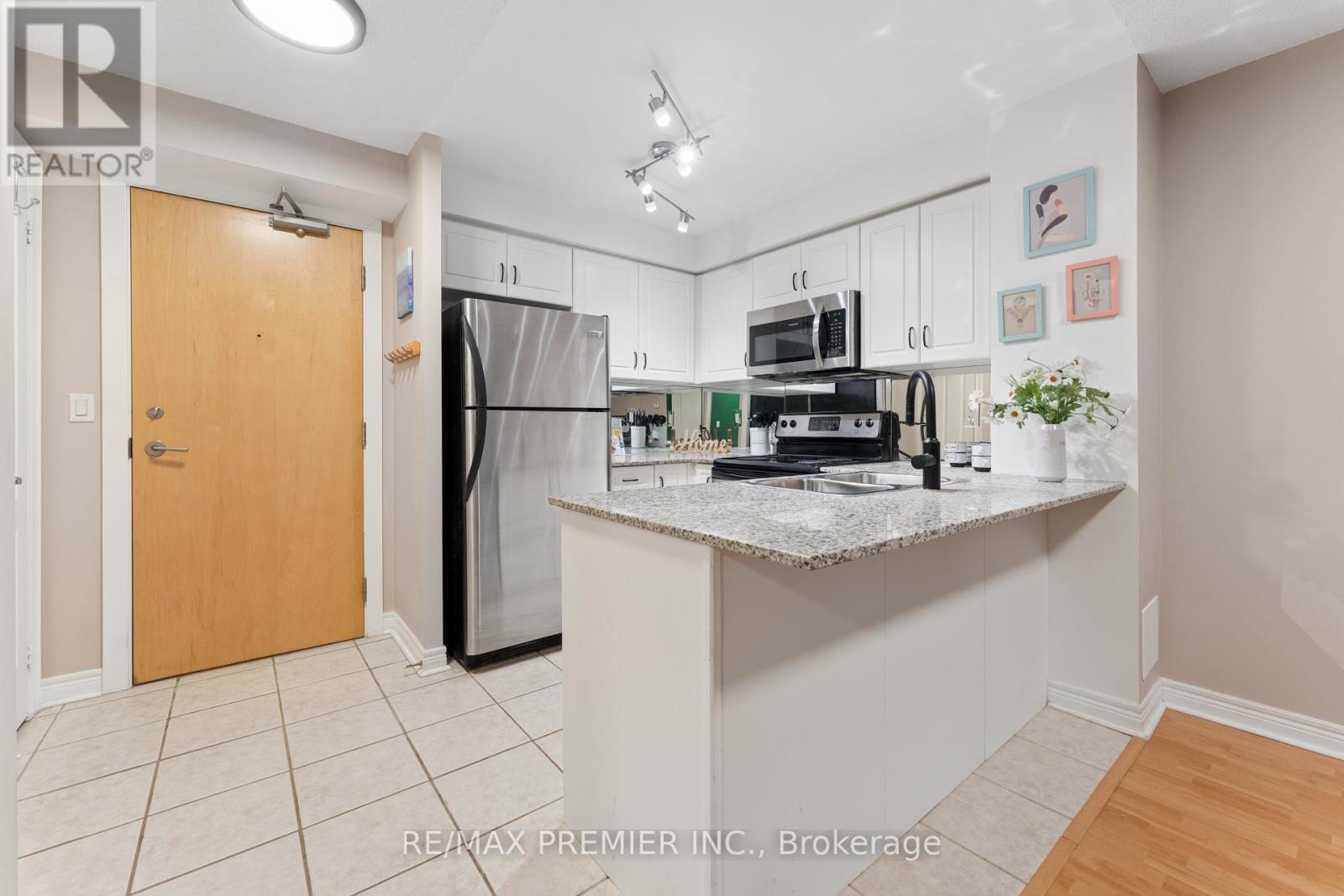 #307 212 EGLINTON AVENUE E - 1