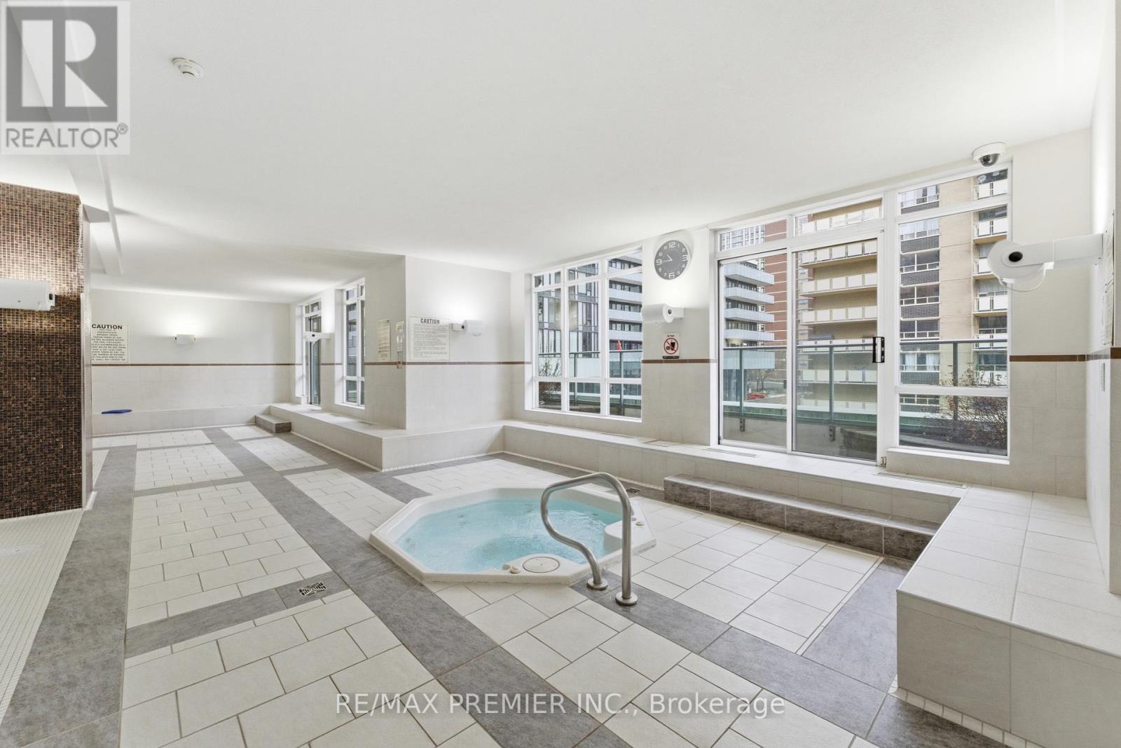 #307 212 EGLINTON AVENUE E - 18