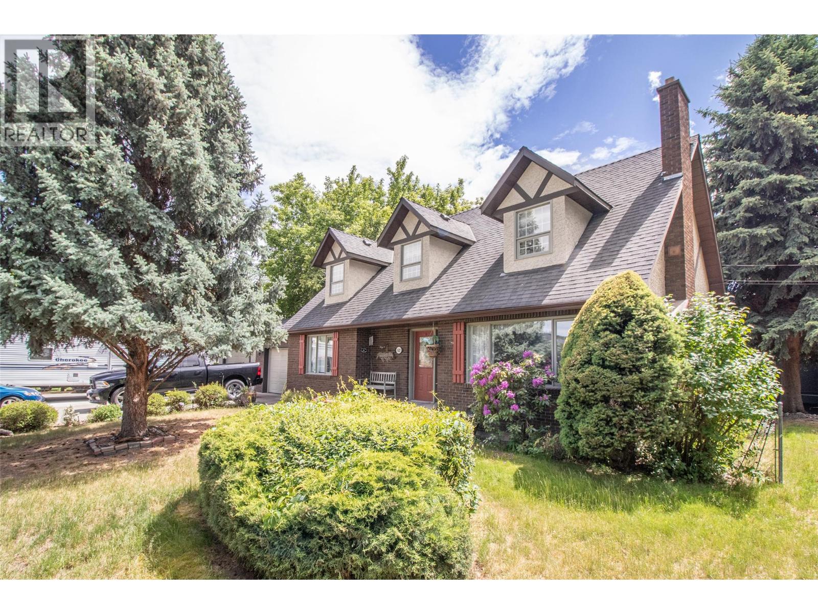 685 Stetson Court - 1