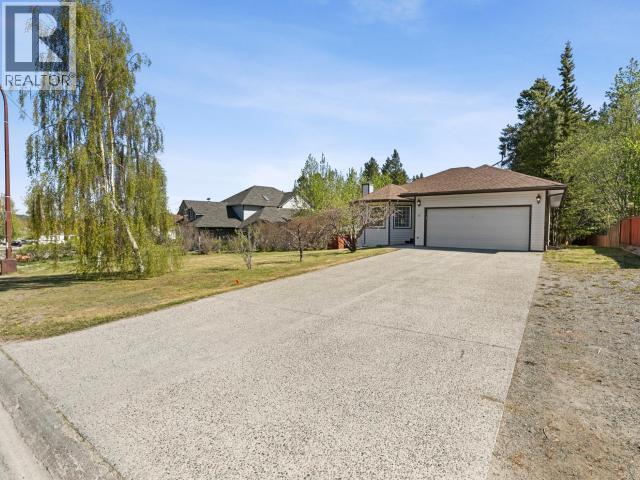 34 THOMPSON ROAD, Whitehorse — photo 2