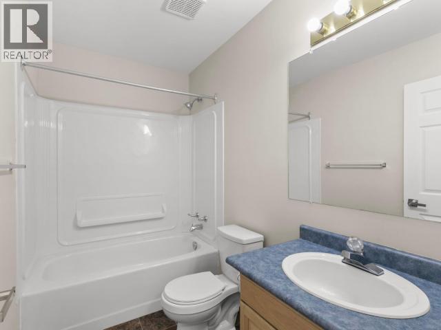 34 THOMPSON ROAD - 27