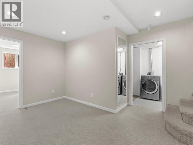 34 THOMPSON ROAD - 29