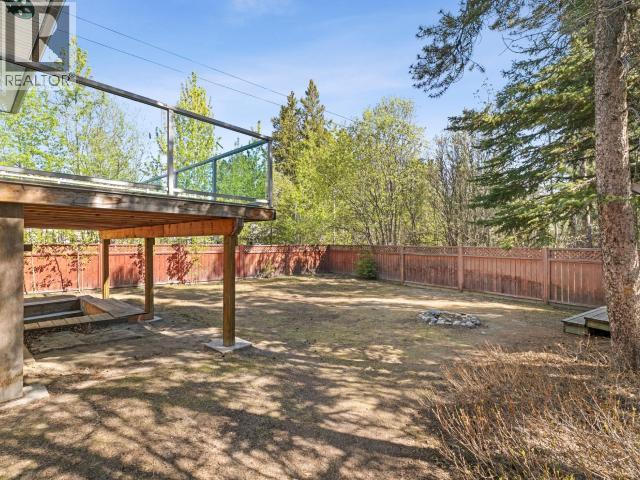 34 THOMPSON ROAD - 33