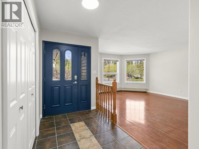 34 THOMPSON ROAD - 4