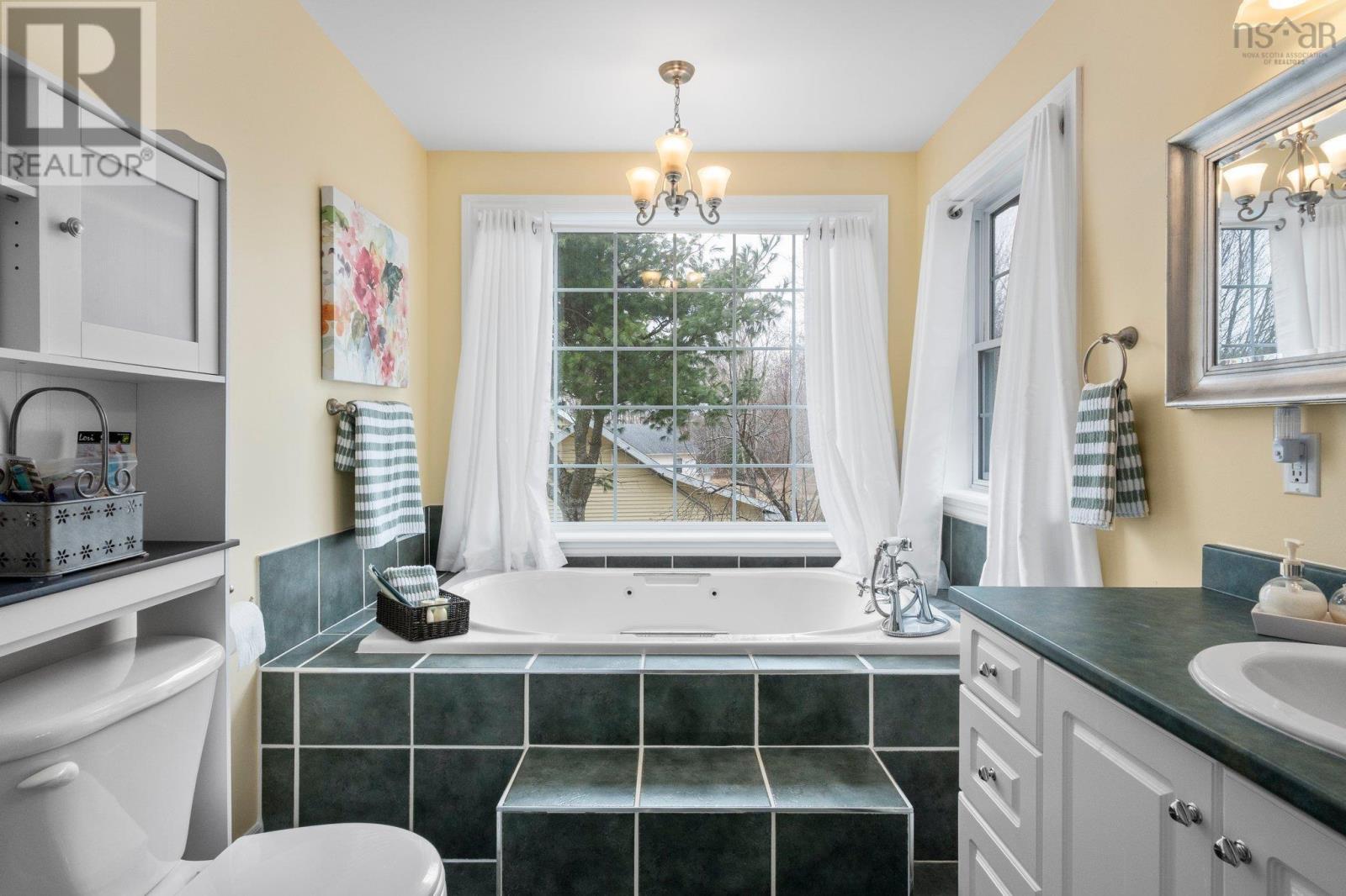 34 Gravenstein Drive - 38