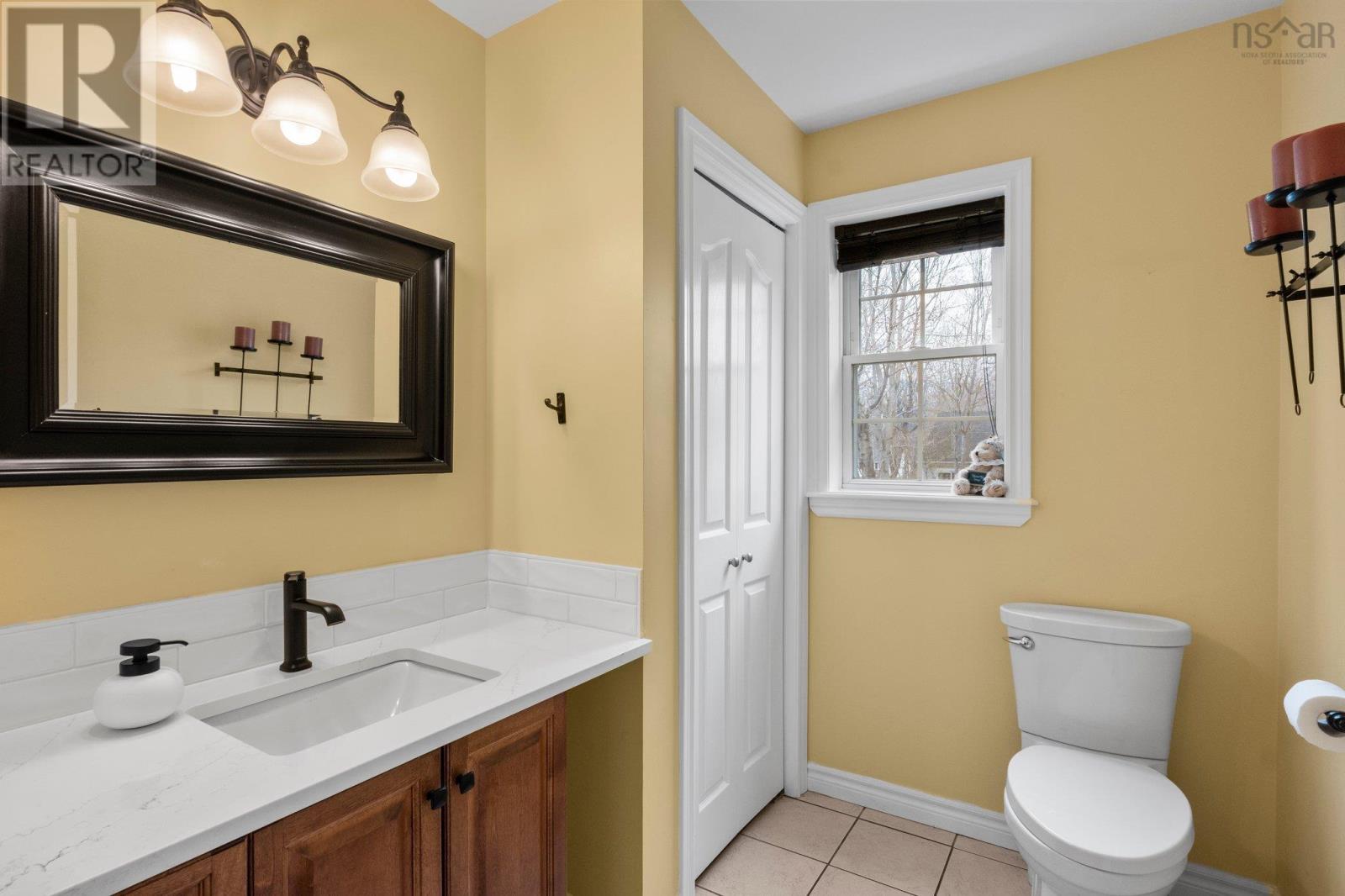 34 Gravenstein Drive - 48