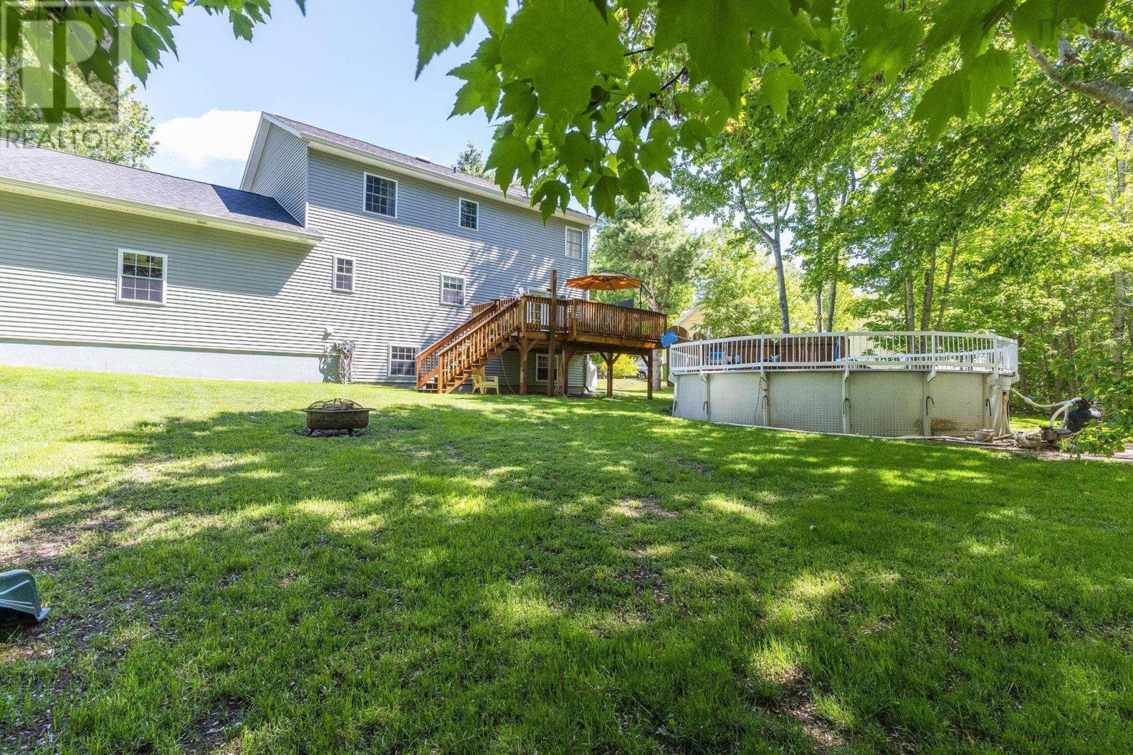 34 Gravenstein Drive - 7