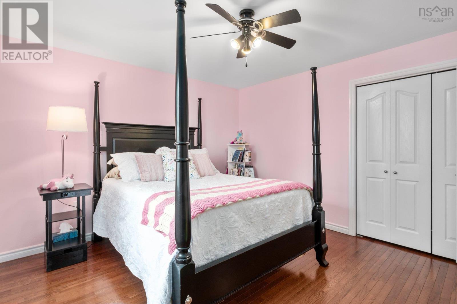 34 Gravenstein Drive - 45