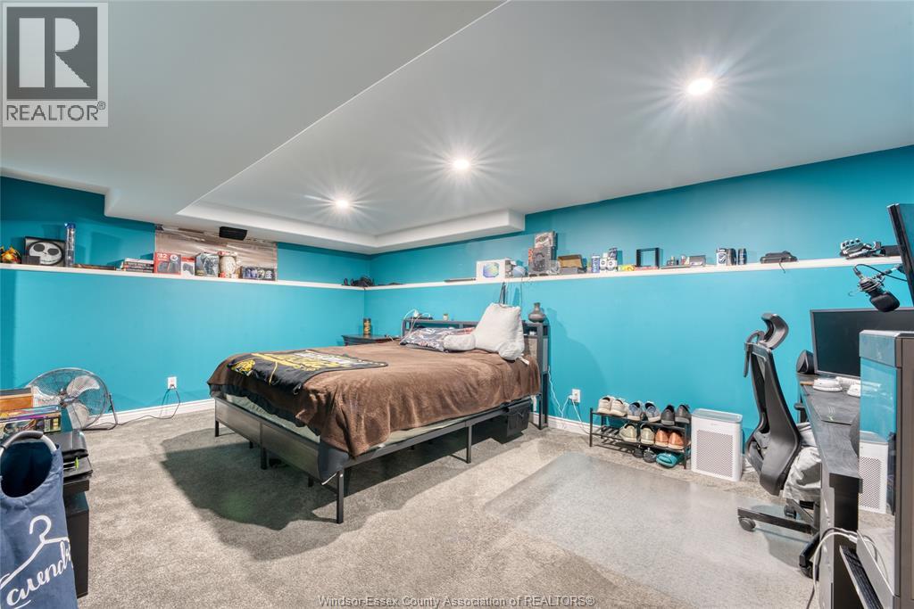 607 REAUME ROAD - 32
