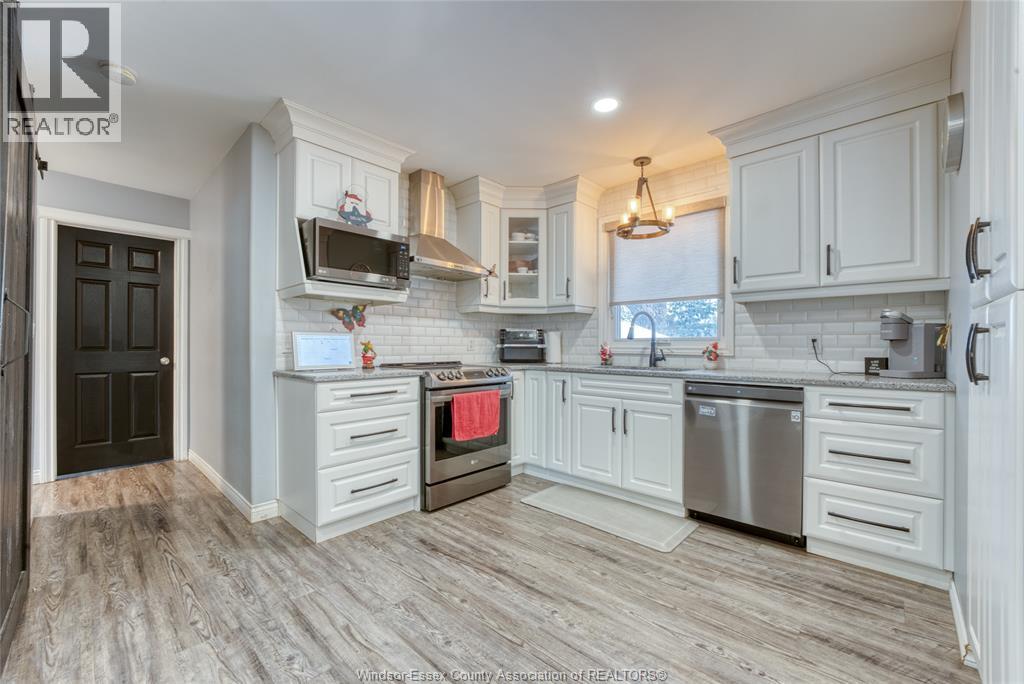 607 REAUME ROAD - 15