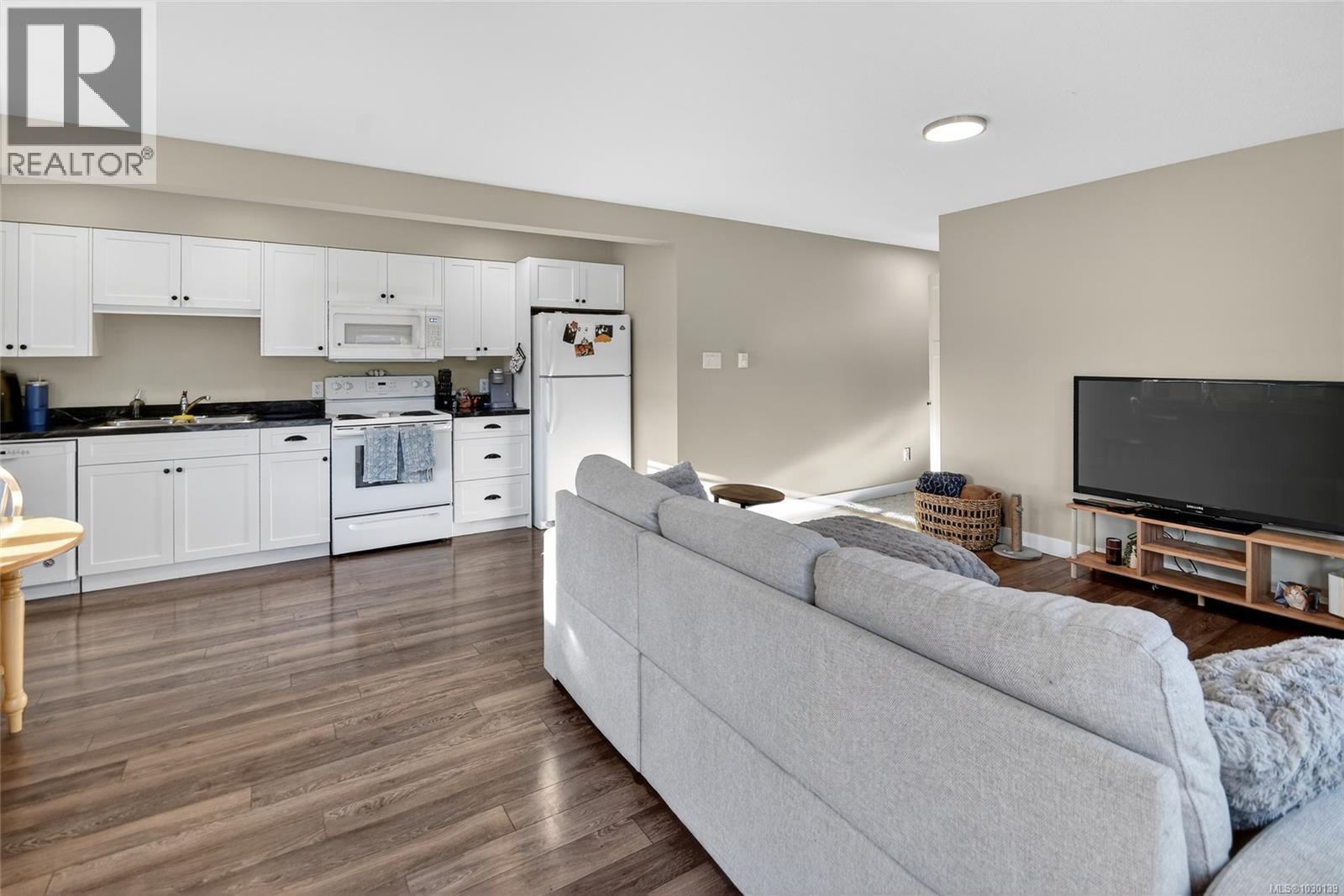 28 Dancer Rd, Nanaimo