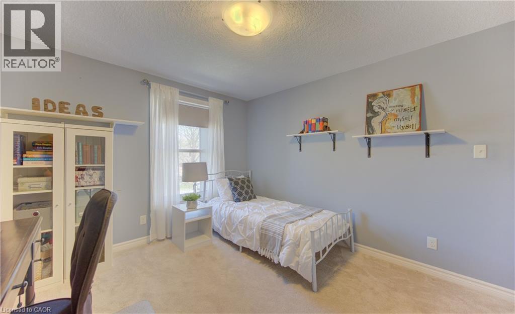 83 MANOR Drive - 29
