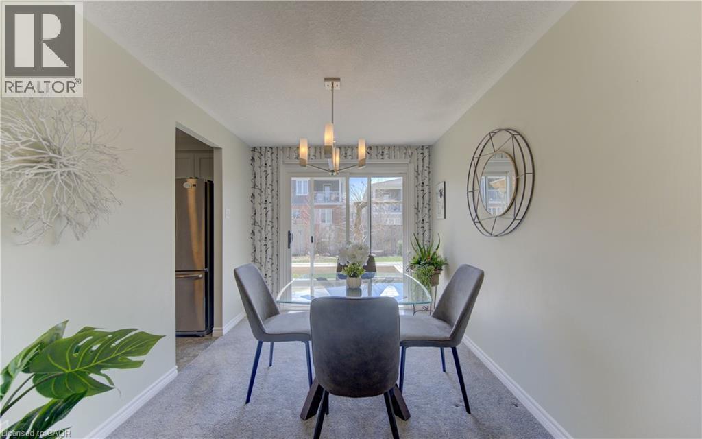 83 MANOR Drive - 12
