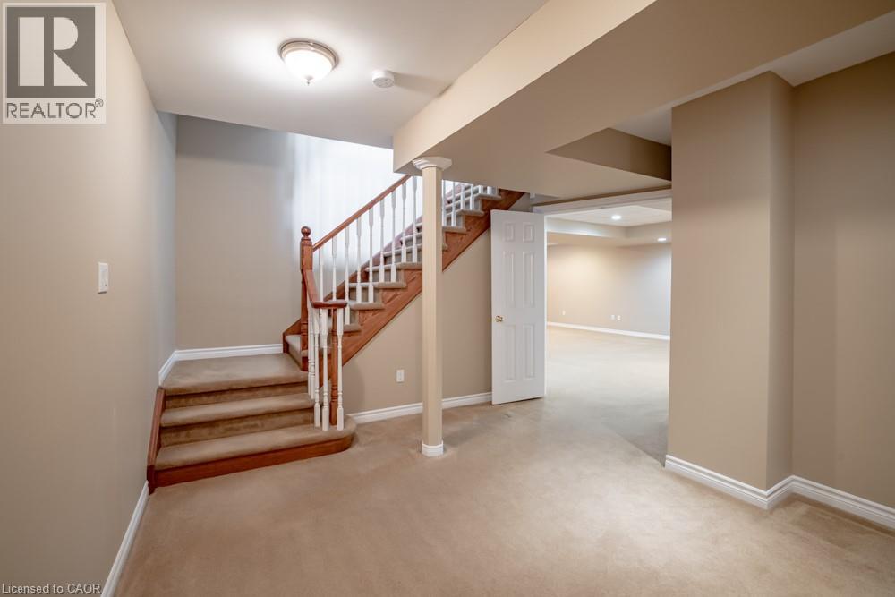 8 SOPHIE Court - 34