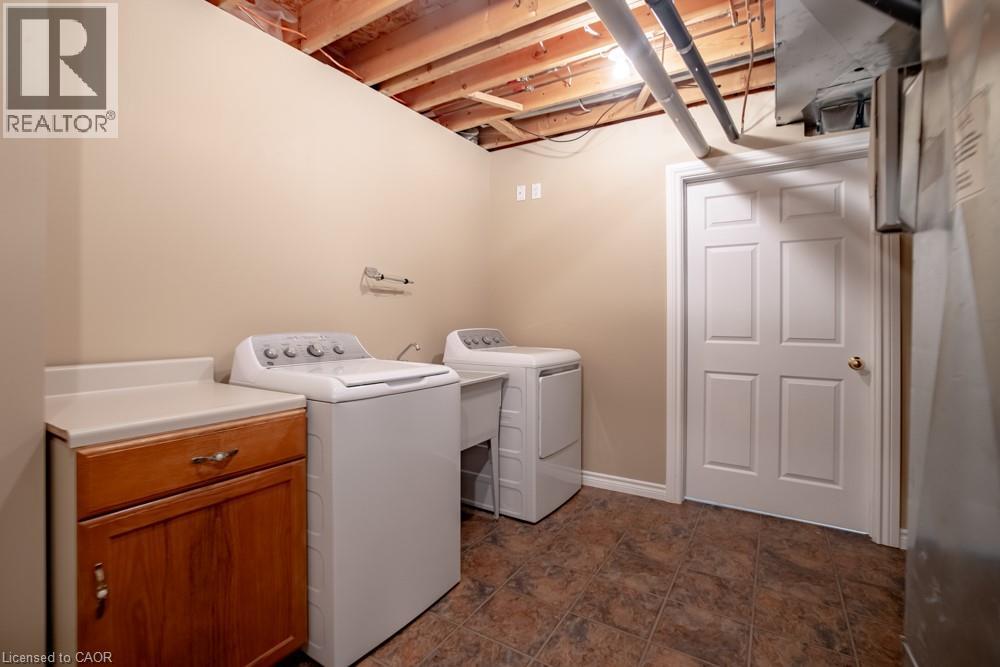 8 SOPHIE Court - 39